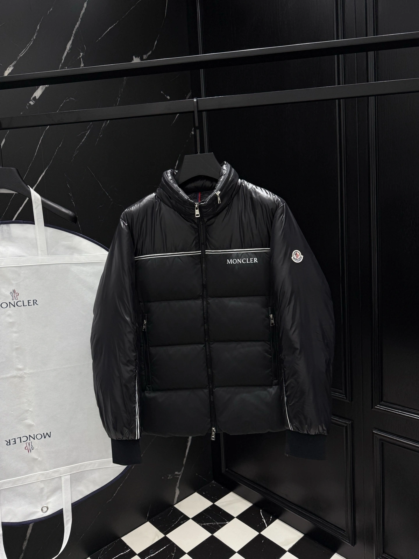 wg.luxury-- 7o9385r Down jacket white duck down item: E-F501J1501H